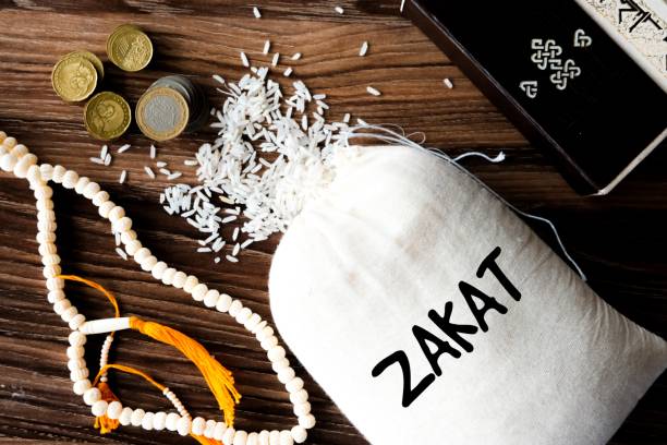 istock Giving zakat 1353920668