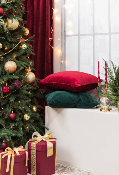 istock christmas interior glamor burgundy gold decor curtains 1353970003