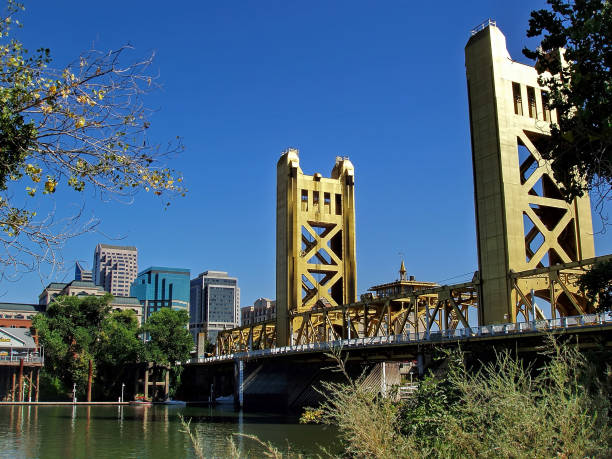 istock Tower Bridge in Sacramento 1353981665