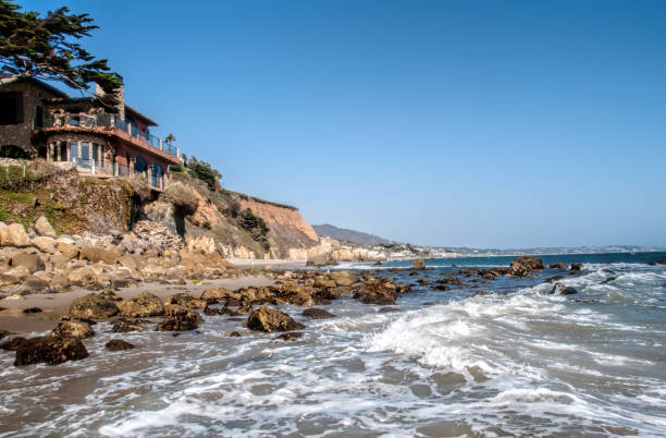 istock Piedra Beach in Malibu 1353986371