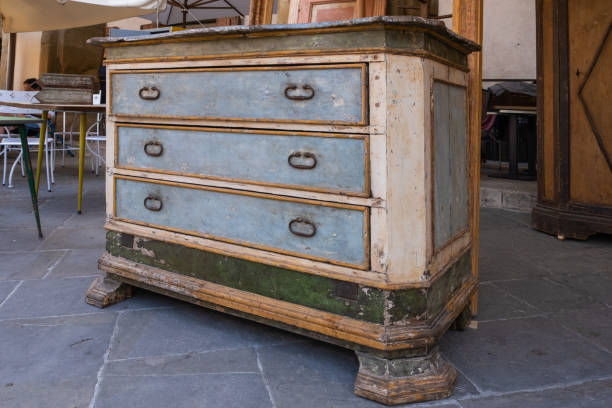 istock Old chest drawer on flea market in Arezzo 1354013751