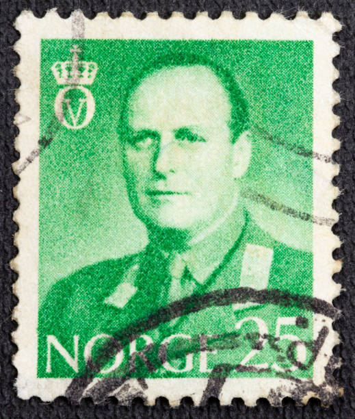 istock NORWAY - CIRCA 1959: A stamp printed in Norway shows King Haakon VII, circa 1959 1354020410