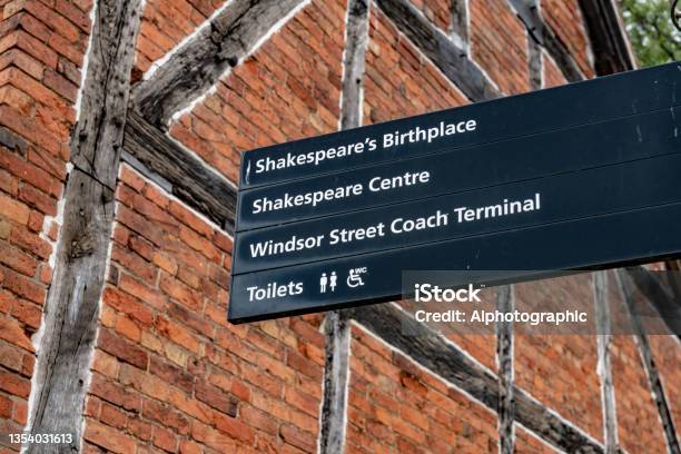 Signs To Shakespeares Birthplace Stock Photo - Download Image Now - Architecture, Bathroom, Birthplace