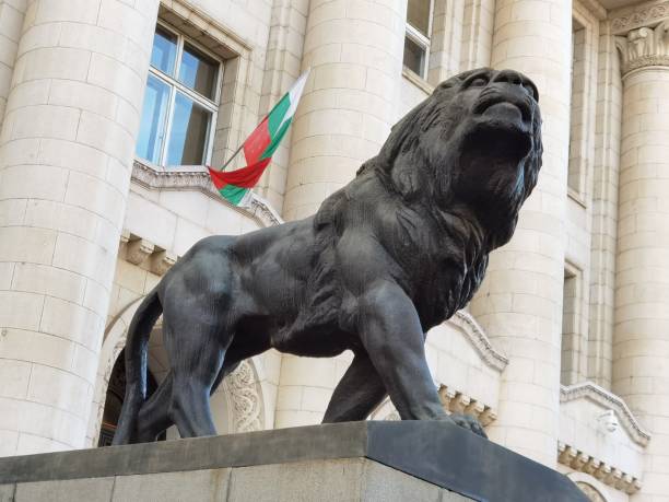 istock Lion at the lion bridge in sofia 1354065606