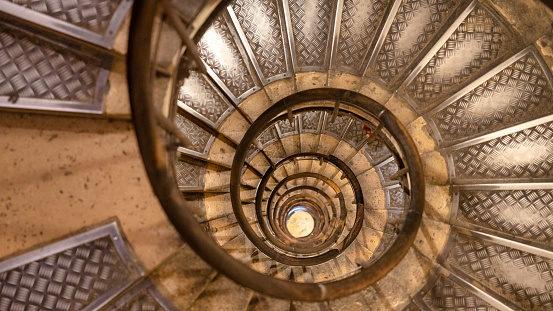perspective of the spiral stairs inside the triumphal arch of Paris