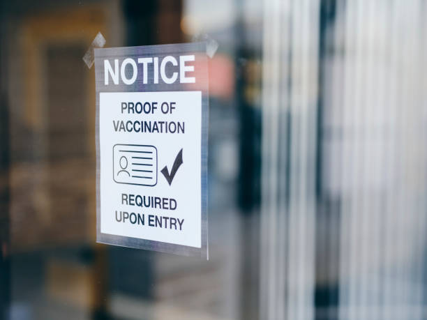 istock Business Wtih Vaccine Mandate Sign 1354085740