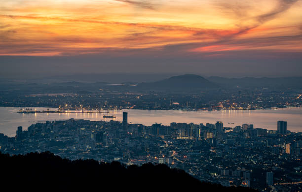 istock Iconic view of Penang Skyline 1354099461