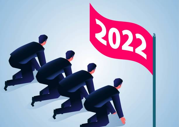 eine reihe von geschäftsleuten, die bereit sind, unter der neuen flagge 2022 zu starten, neuer wettbewerb und neue möglichkeiten - starting line running sprinting alertness stock-grafiken, -clipart, -cartoons und -symbole