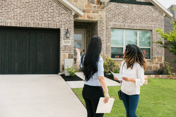 istock Young woman shops for new home 1354166825