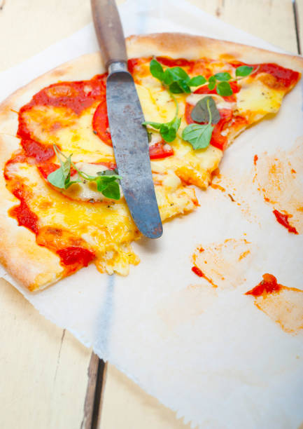 istock Italian pizza Margherita 1354189239