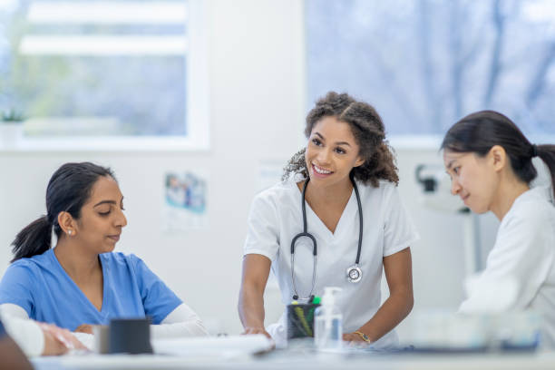 istock Medical Staff Meeting 1354212394
