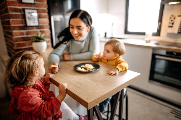 istock Mom makes the best breakfast 1354242059