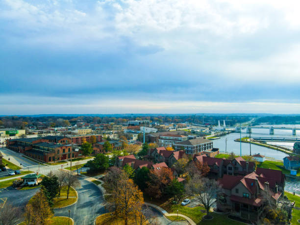 istock Voyageur Park sky view 1354245503