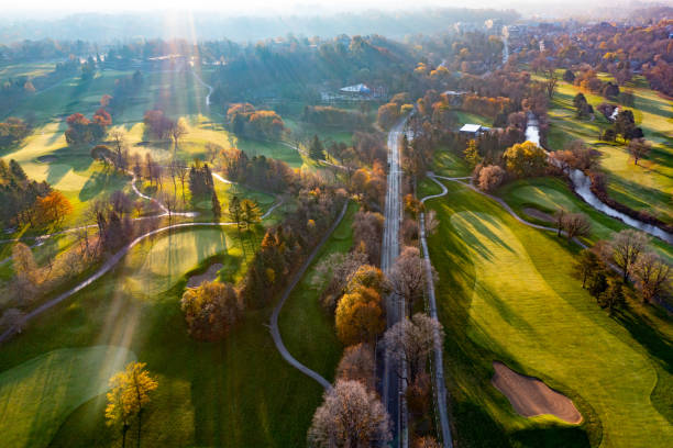 aerial view of residential distratic at rutherford road and islington ave., detached and duplex house, woodbridge, vaughan, canada - deciduous tree autumn canada house imagens e fotografias de stock