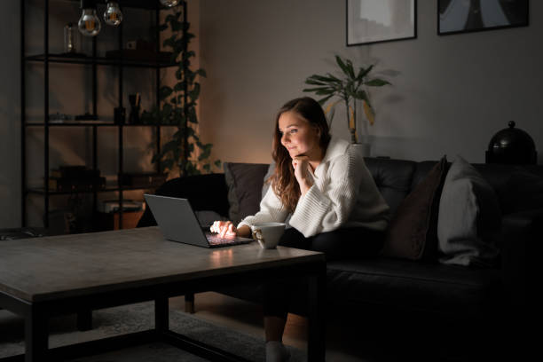 istock Browsing for a new TV show to stream 1354285292