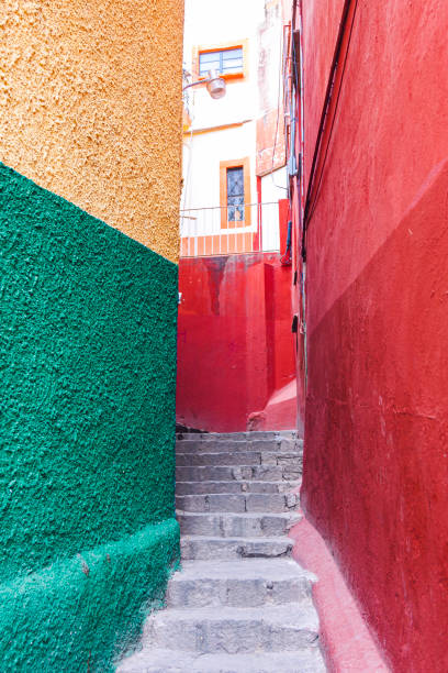 istock Alley in Guanajuato Mexico 1354312498