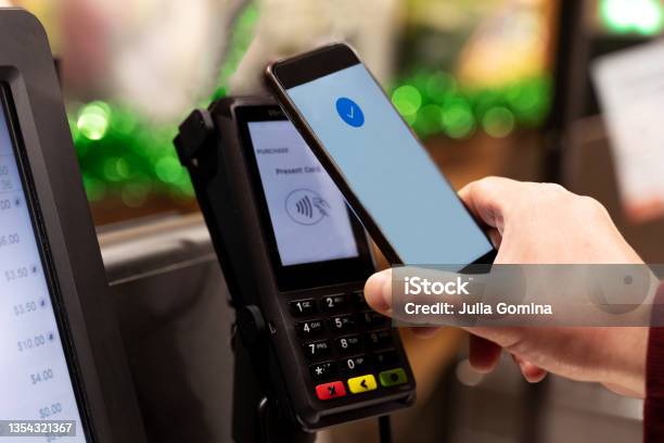 Eftpos Machine At Self Checkout Stock Photo - Download Image Now - Self Checkout, Credit Card Reader, Supermarket