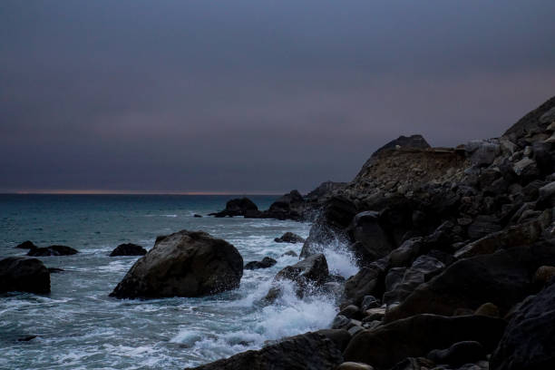 istock Stormy Vibe on Pacific Ocean 1354346364