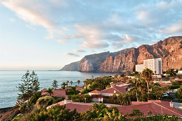 istock Evening light on Los Gigantes, Tenerife 135438862
