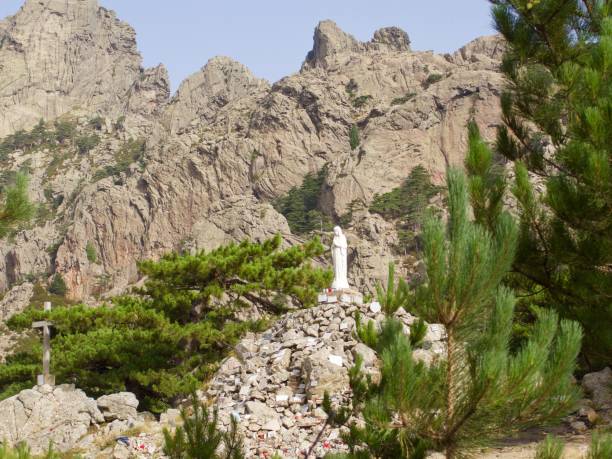 istock Corsican Bavella needles 1354450631