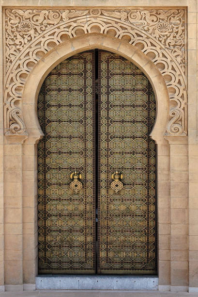 istock Traditional and artisanal door in Morocco 1354522914
