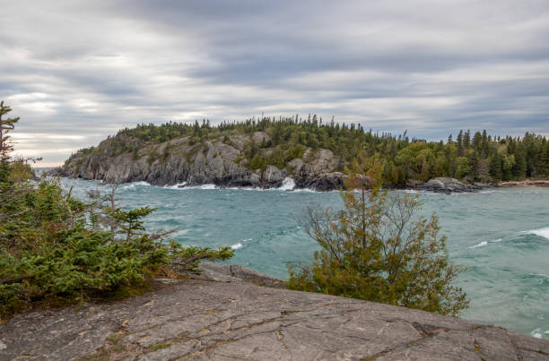 istock rocky coast and waves on Lake Superior 1354537086