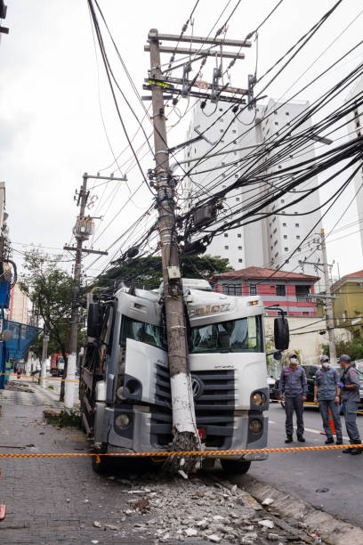 авария - electricity chaos cable connection стоковые фото и изображения