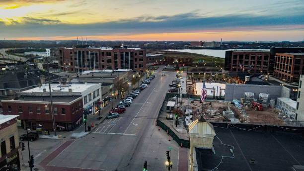 istock Downtown Neenah WI Autumn 1354682355