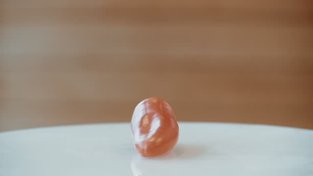 Red Pepper spinning