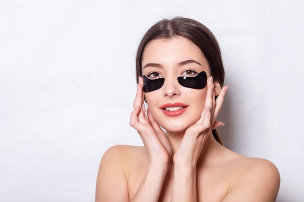 istock Eye black patch, Beautiful Woman With Natural Makeup 1354705703