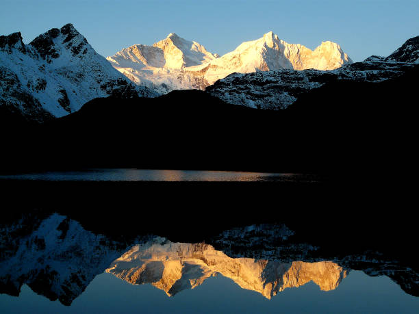 istock Chomo Lonzo, Himalaya, Tibet, China, Sunrise 1354781875