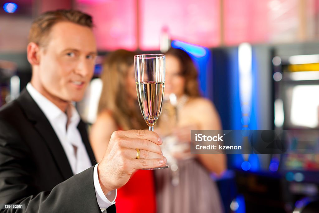 Personen mit champagner in der bar " - Lizenzfrei Alkoholisches Getränk Stock-Foto