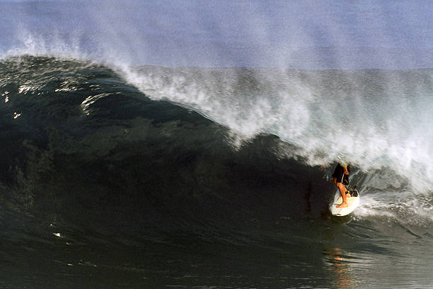 istock USA Hawaii O'ahu, North Shore, surfing. 135483211
