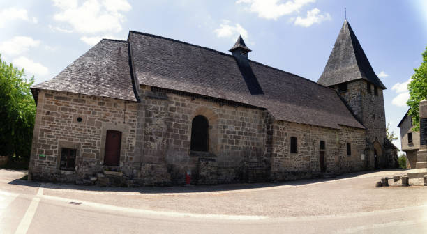 istock The way to Rocamadour. 1354880324