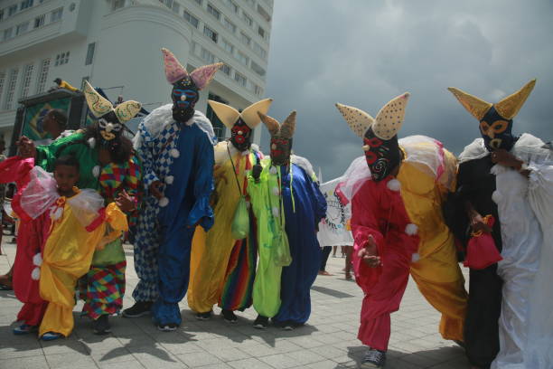 カーニバルピエルロの衣装 - carnival costume mask masquerade mask ストックフォトと画像