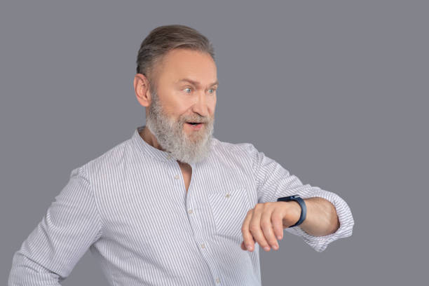 istock A businessman getting ready for the appointment 1354910973