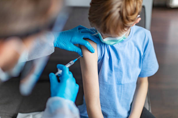 istock Covid-19 vaccine for children 1354927725