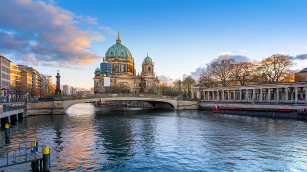 Berlin the famous berlin cathedral while sunset berlin stock pictures, royalty-free photos & images