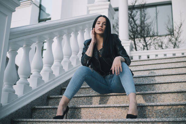 istock Beautiful Woman 1354948256