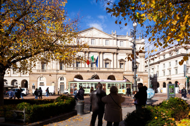 teatro alla scala opera hous, mailand - milan italy stage theater opera house built structure stock-fotos und bilder