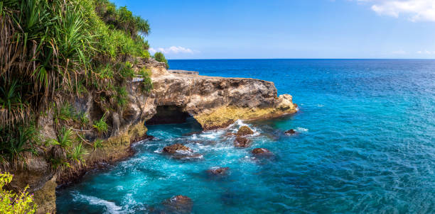 istock Nusa Ceningan island 1355009603
