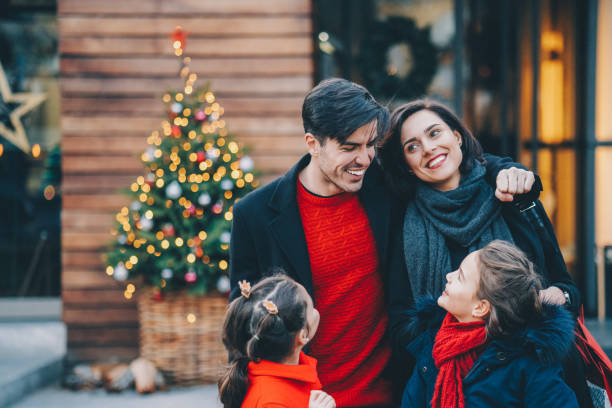 istock Family on Christmas shopping 1355053121