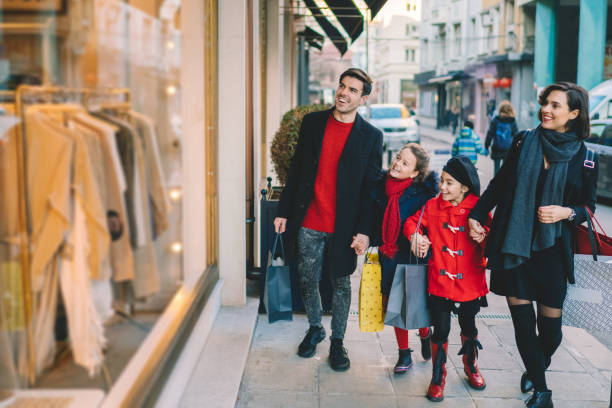 istock Family on Christmas shopping 1355053343