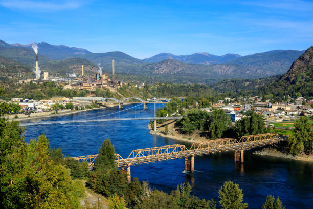 istock Trail Lead Zinc Smelter Columbia River 1355123754
