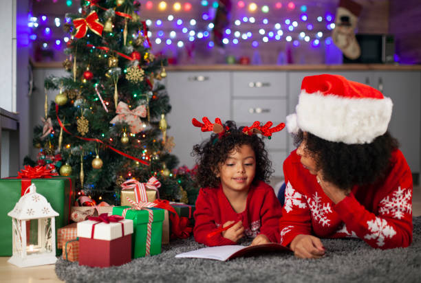 istock Letter to Santa 1355184436