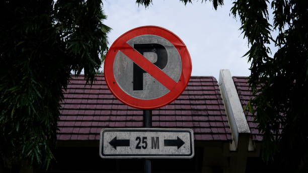 istock Traffic signs prohibited parking 1355225984