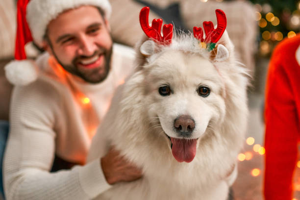 istock New Year couple and dog 1355253950