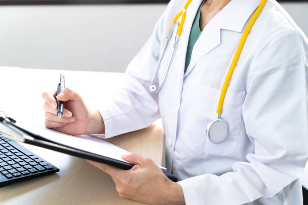 istock Female doctor to examine 1355277620