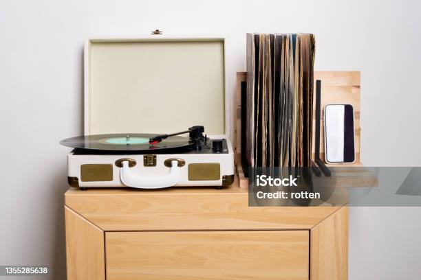 Close Up Of Turntable And Shelf With Vinyl Records Stock Photo - Download Image Now - Turntable, Shelf, Close-up