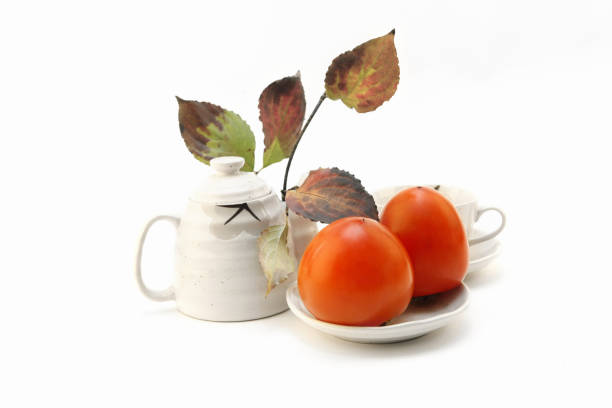 Ripe daebong, persimmon, red shii